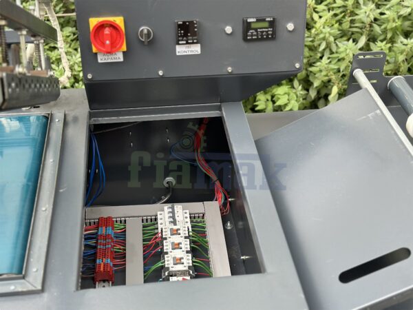 Fiapack Yarı Otomatik Tünelli Shrink Ambalaj Makinesi Sıcak Çene İkinci El Temiz - Görsel 5