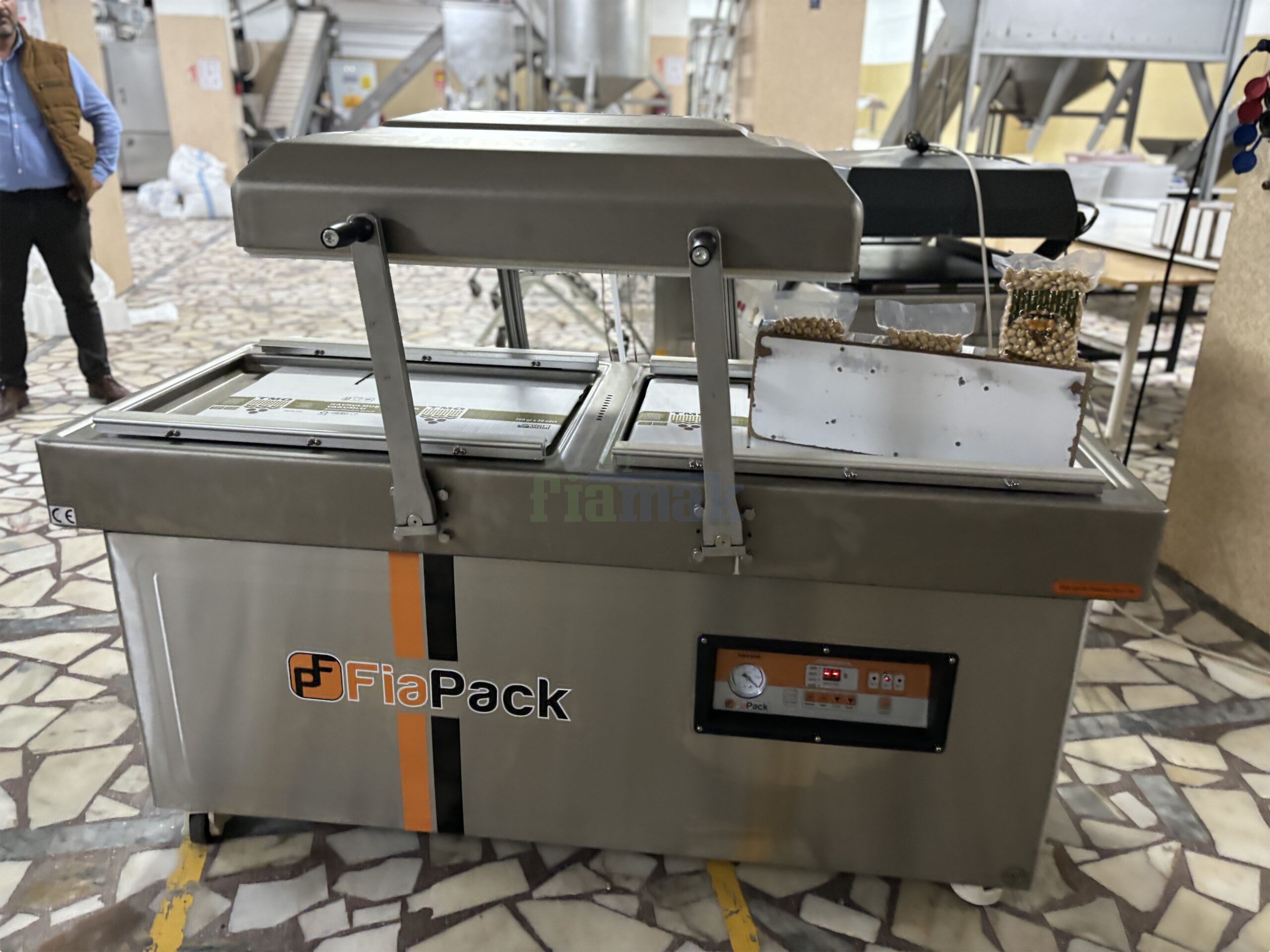 Fiapack DF710 Çift Odalı Vakum Paketleme Makinesi - Sanayi Tipi 71cm Büyük Sanayi Tipi Vakum Makinası - Görsel 2