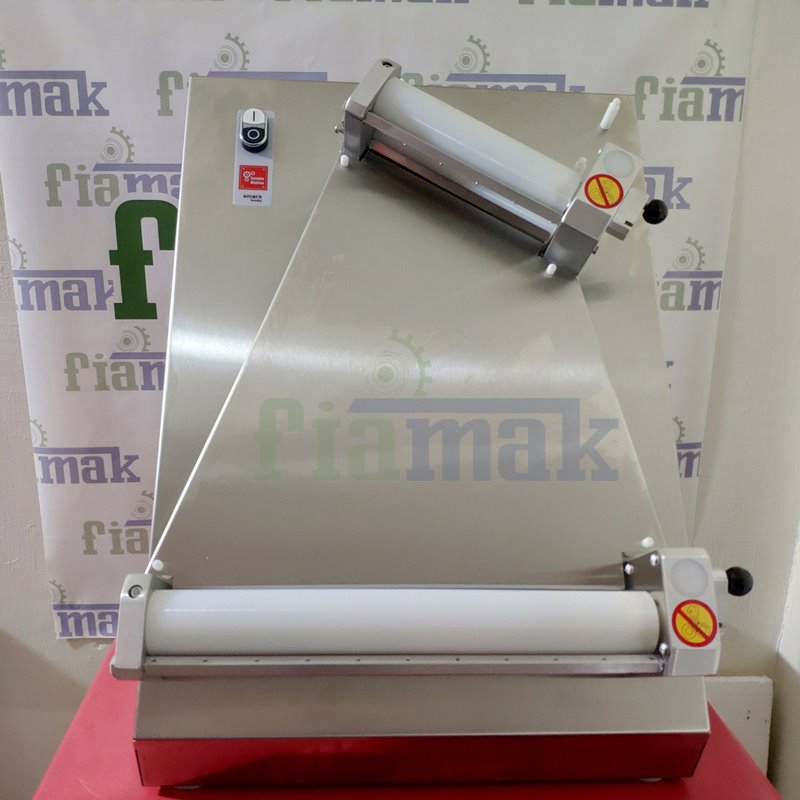Şengün 30 cm Hamur Açma Makinesi | Kompakt ve Güvenilir Profesyonel Çözüm - Görsel 2