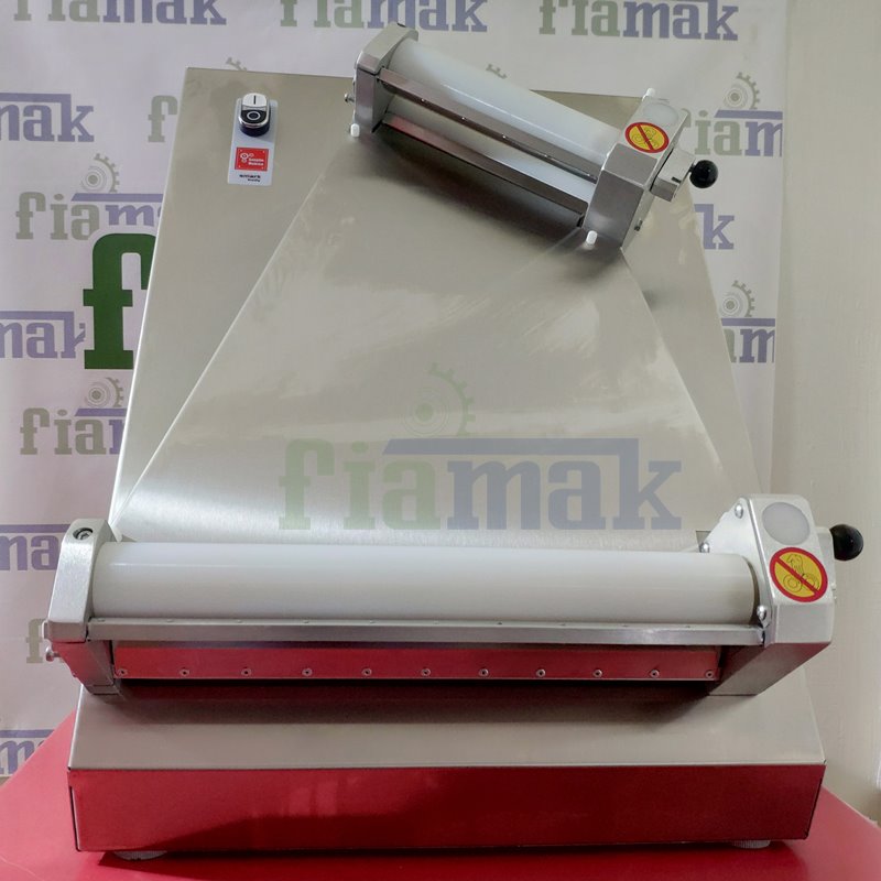 Şengün 30 cm Hamur Açma Makinesi | Kompakt ve Güvenilir Profesyonel Çözüm - Görsel 3