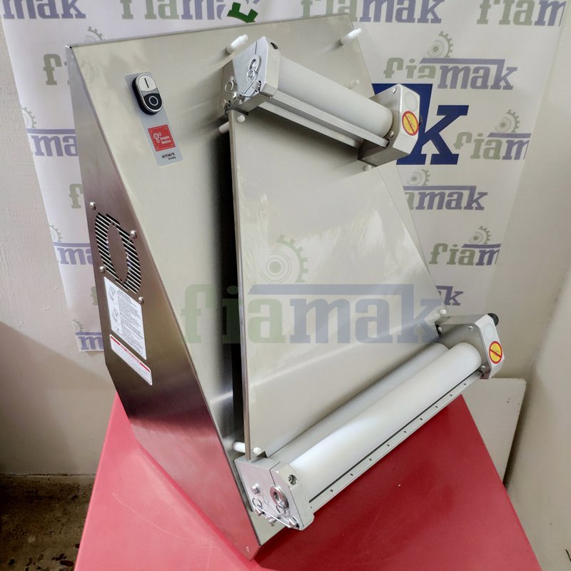 Şengün 30 cm Hamur Açma Makinesi | Kompakt ve Güvenilir Profesyonel Çözüm - Görsel 8