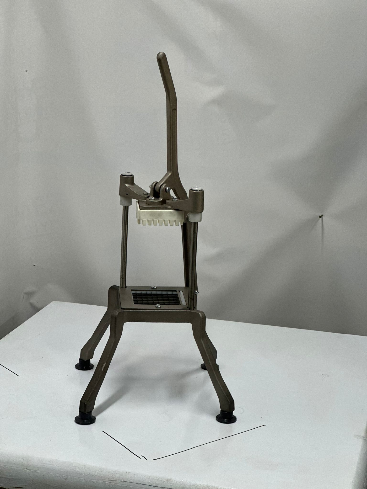 Fiamak Pro Dikey Patates Dilimleme Makinesi - Manuel Parmak Patates Makinesi - Görsel 3
