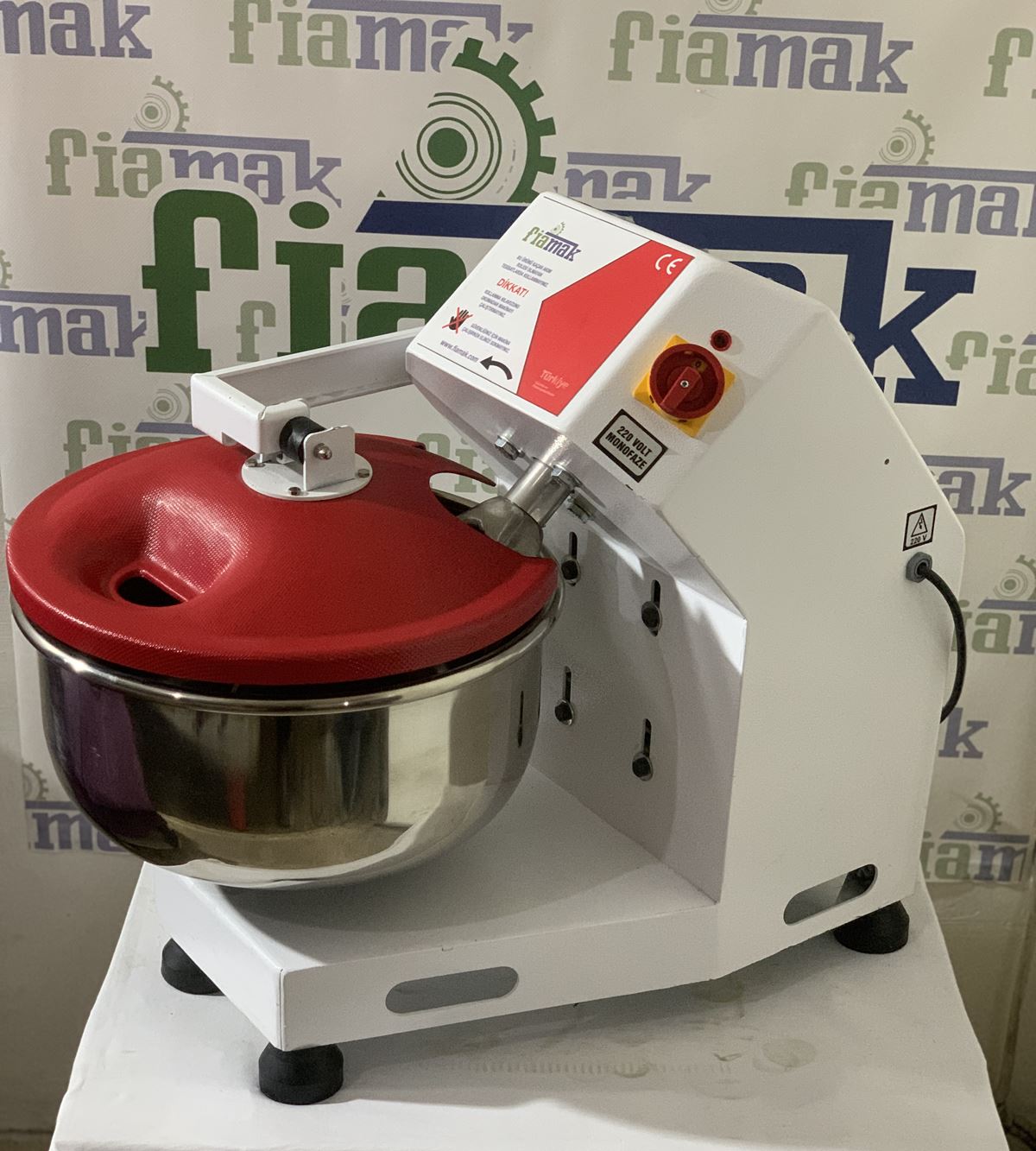 Fiamak Kapaklı 10 Kg Un / 15 Kg Hamur Yoğurma Makinesi - Görsel 4