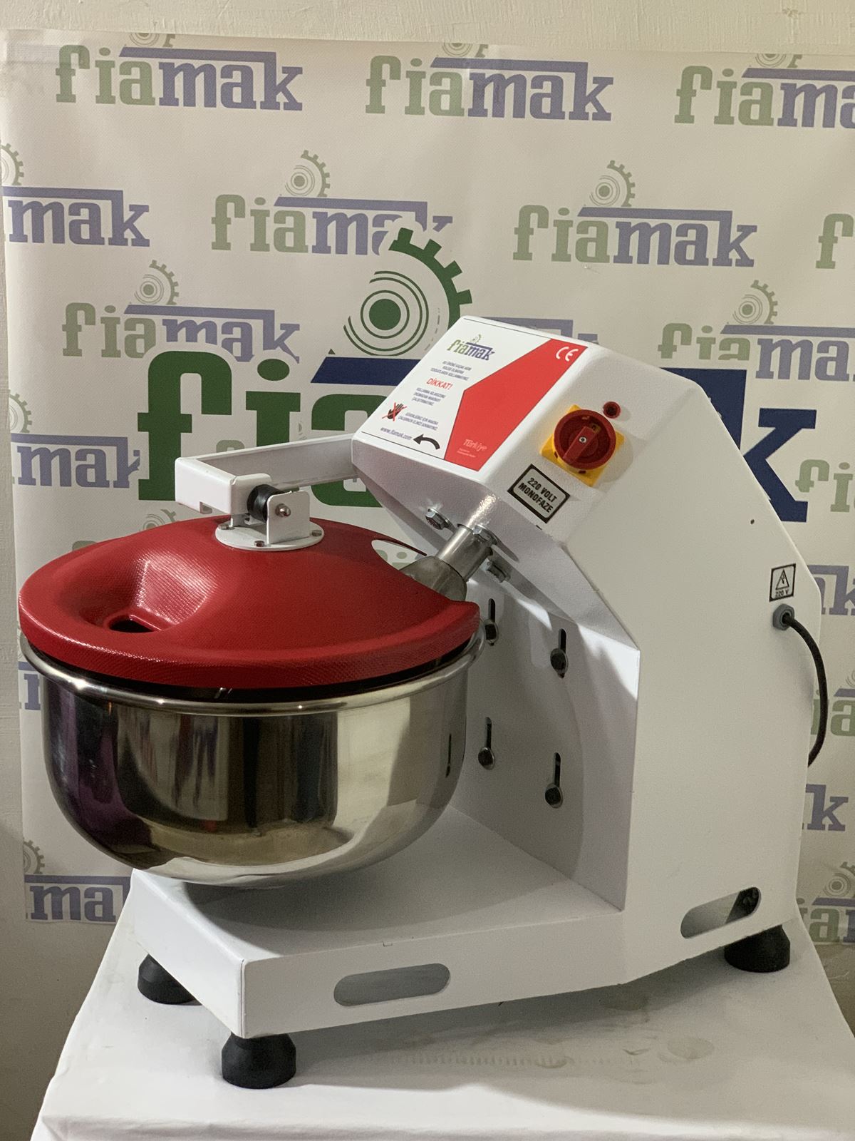 Fiamak Kapaklı 10 Kg Un / 15 Kg Hamur Yoğurma Makinesi - Görsel 5