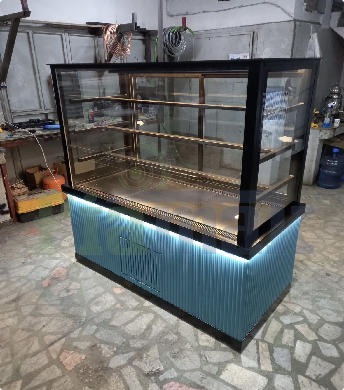 100 cm Mavi Mobilyalı Lüks Pasta Teşhir Dolabı (Dinamik Soğutma ve LED) - Görsel 3